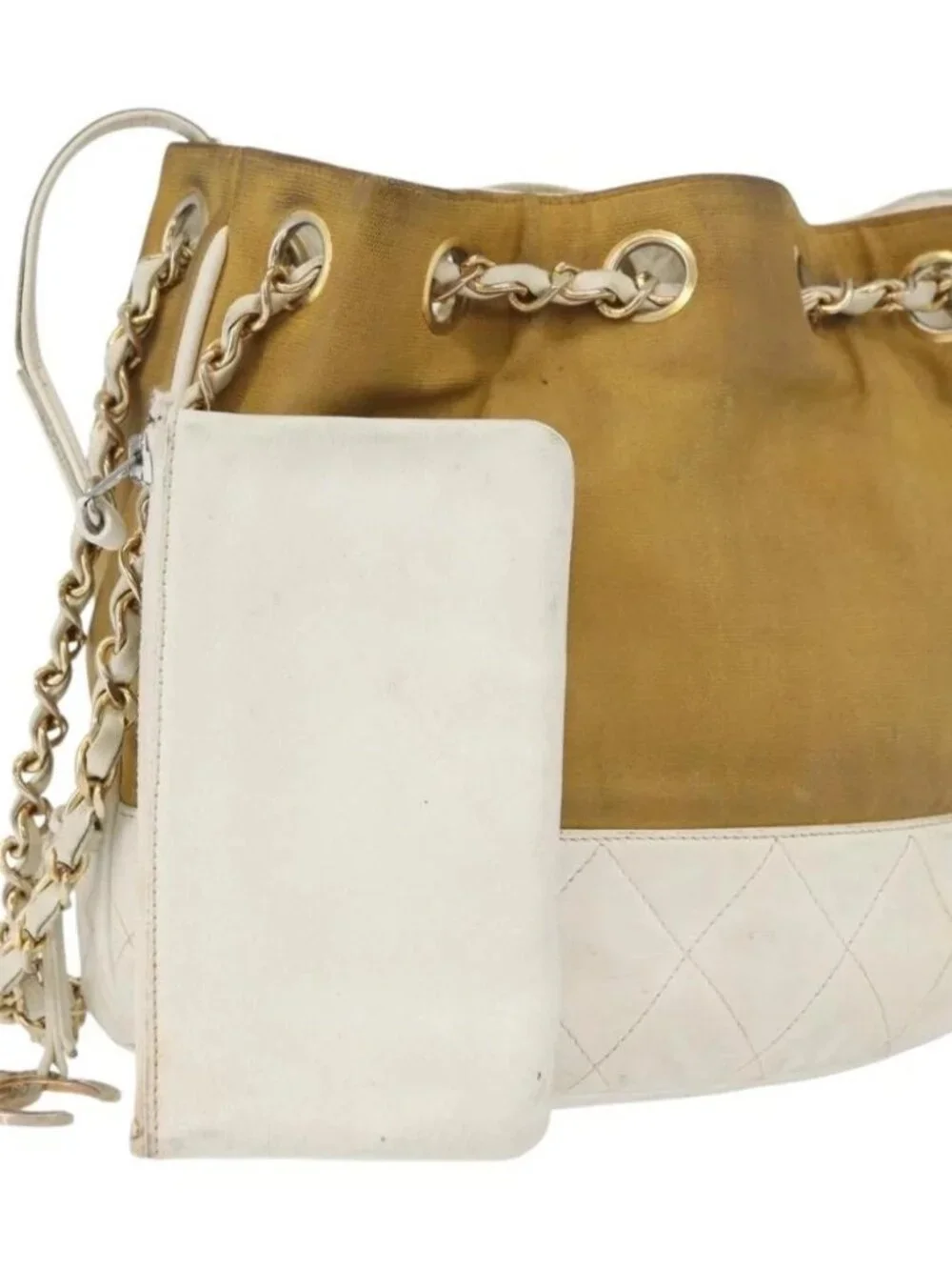 CHANEL Matelasse Drawstring Chain Shoulder Bag Leather Beige Gold CC Auth BAZ157